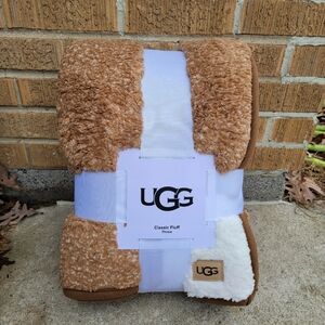 NWT UGG Classic Fluff Throw Blanket Sandalwood Brown 50 X 70